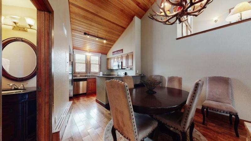 2 Bedroom Ski In, Ski Out Luxury Residence Located On Fanny Hill In The Heart Of Snowmass Village Аспън Екстериор снимка